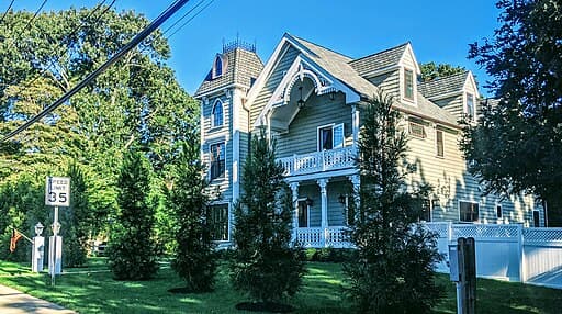 Mega Mansion image
